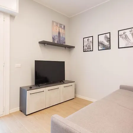 Apartment Centrale Modern Milan