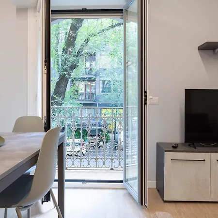 Apartment Centrale Modern Milan